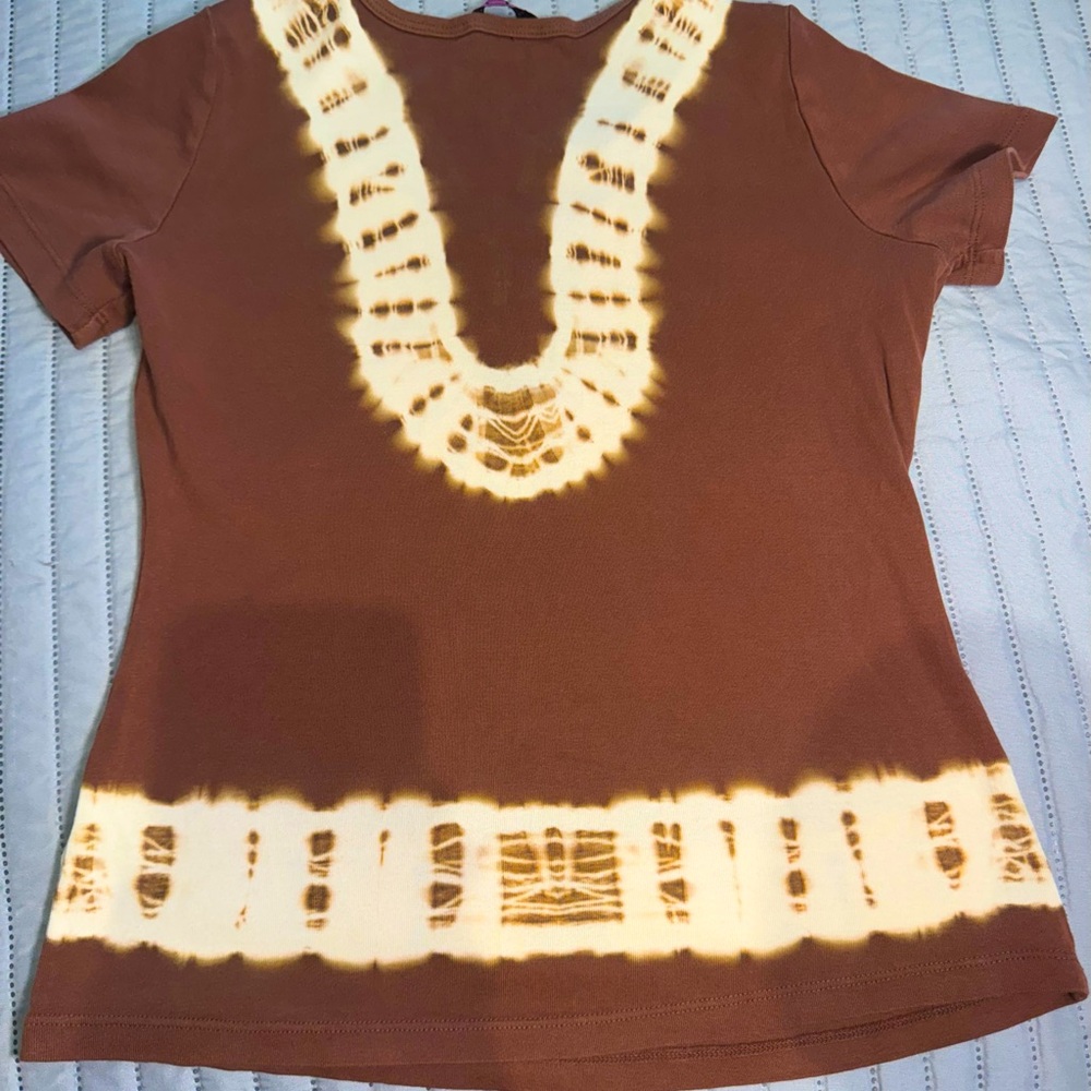 Tye-dye women’s t-shirt EUC